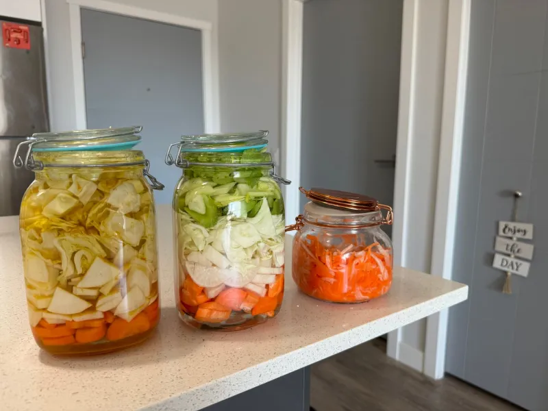El burbujeo de lo antiguo: fermentación en casa para darle nueva vida a tus sabores